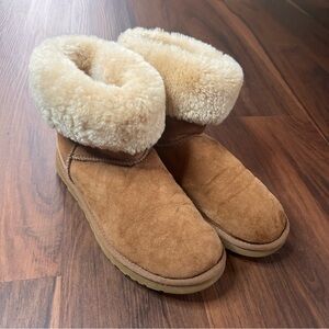 UGG Shearling-Lined Women’s Boot in Chestnut